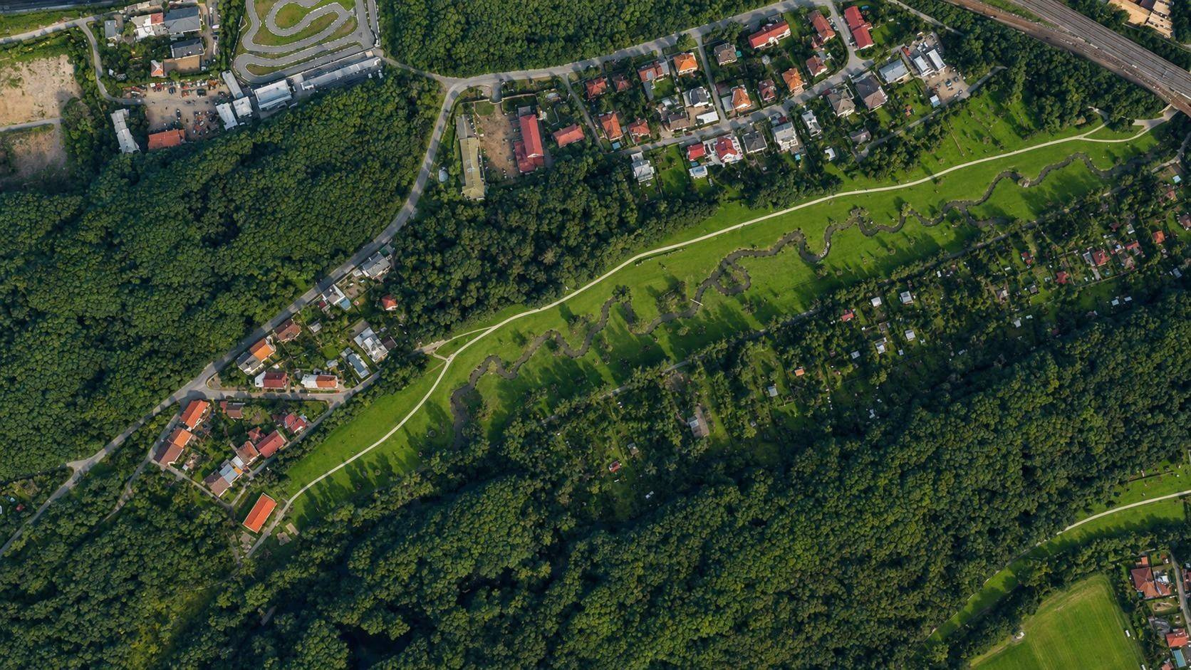Nemovitost · 12 m² · Mezitraťová, Praha - 3
