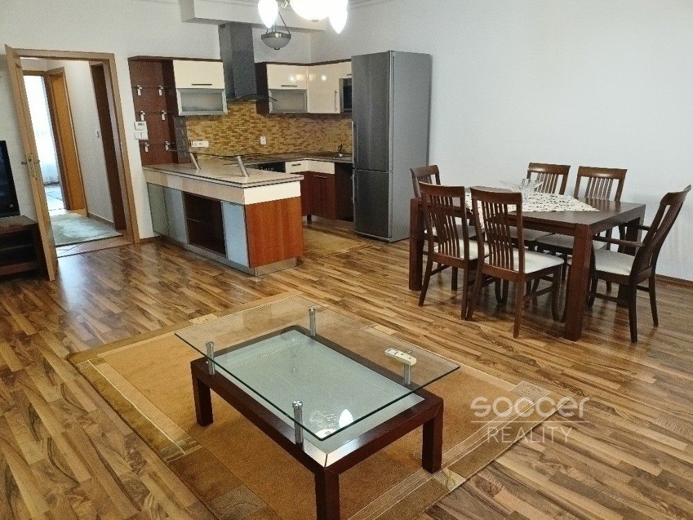 3+kk, Pod Haltýřem, Praha, 82 m²