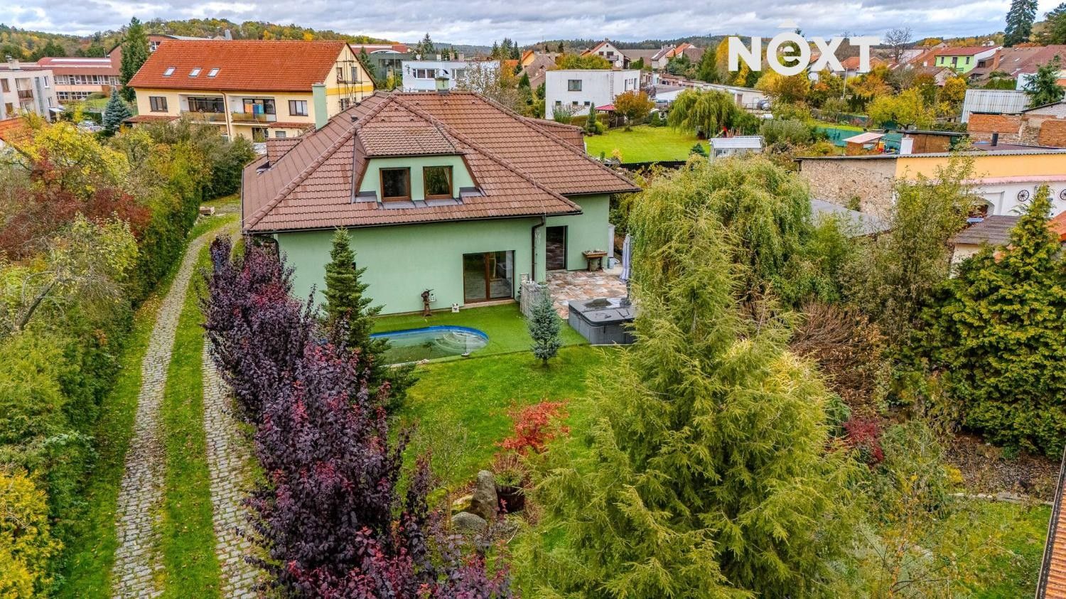 Rodinné domy, Husova, Neveklov, 240 m²