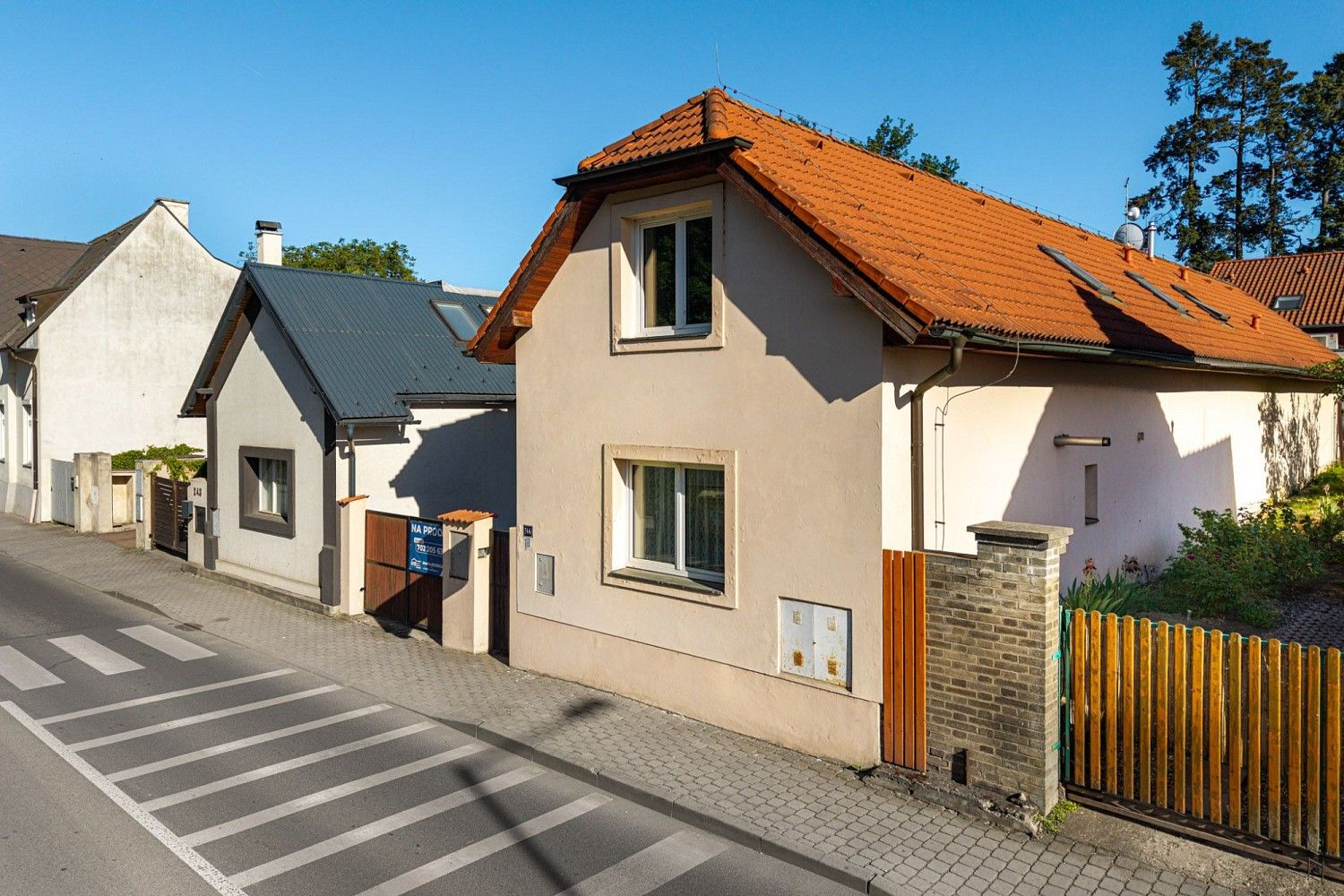 Rodinné domy, Průhonice, okres Praha-západ, Středočeský kraj, 262 m² - 2