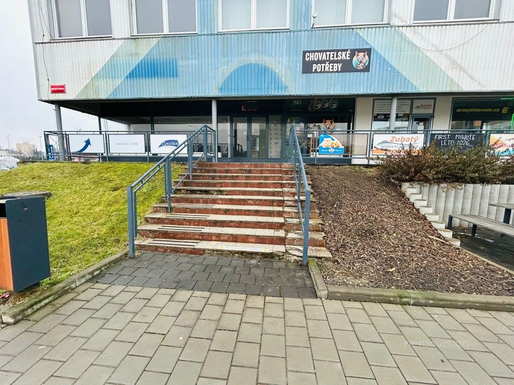 Pronájem obchodní prostory - Svatoplukova 520, Veselí nad Moravou, 86 m²