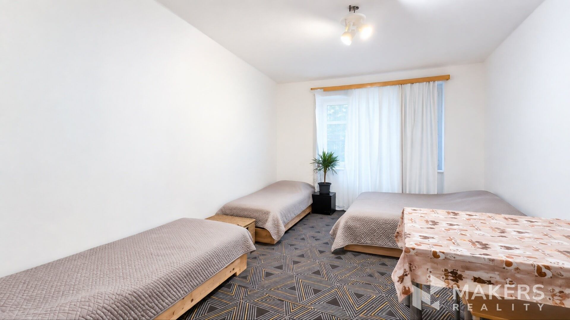 Byt 2+kk · 48 m² · Podbabská, Praha - 4