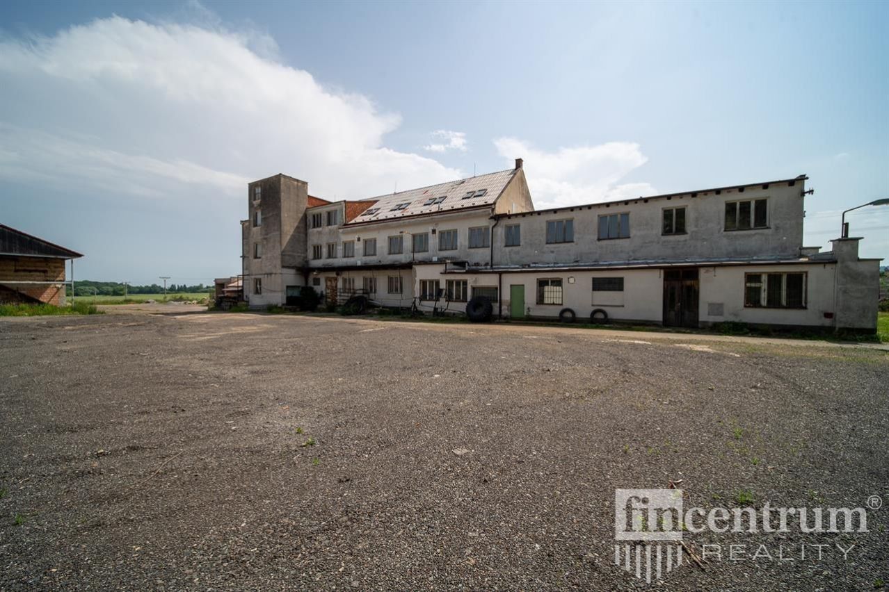 Prodej komerční - Tylova, Heřmanův Městec, 12 m²