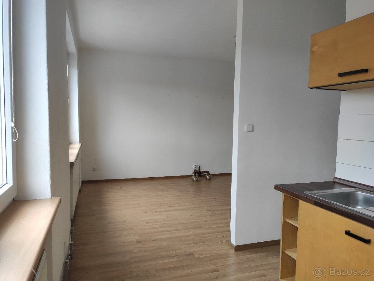 Byty, Rumburk, 408 01 - 1
