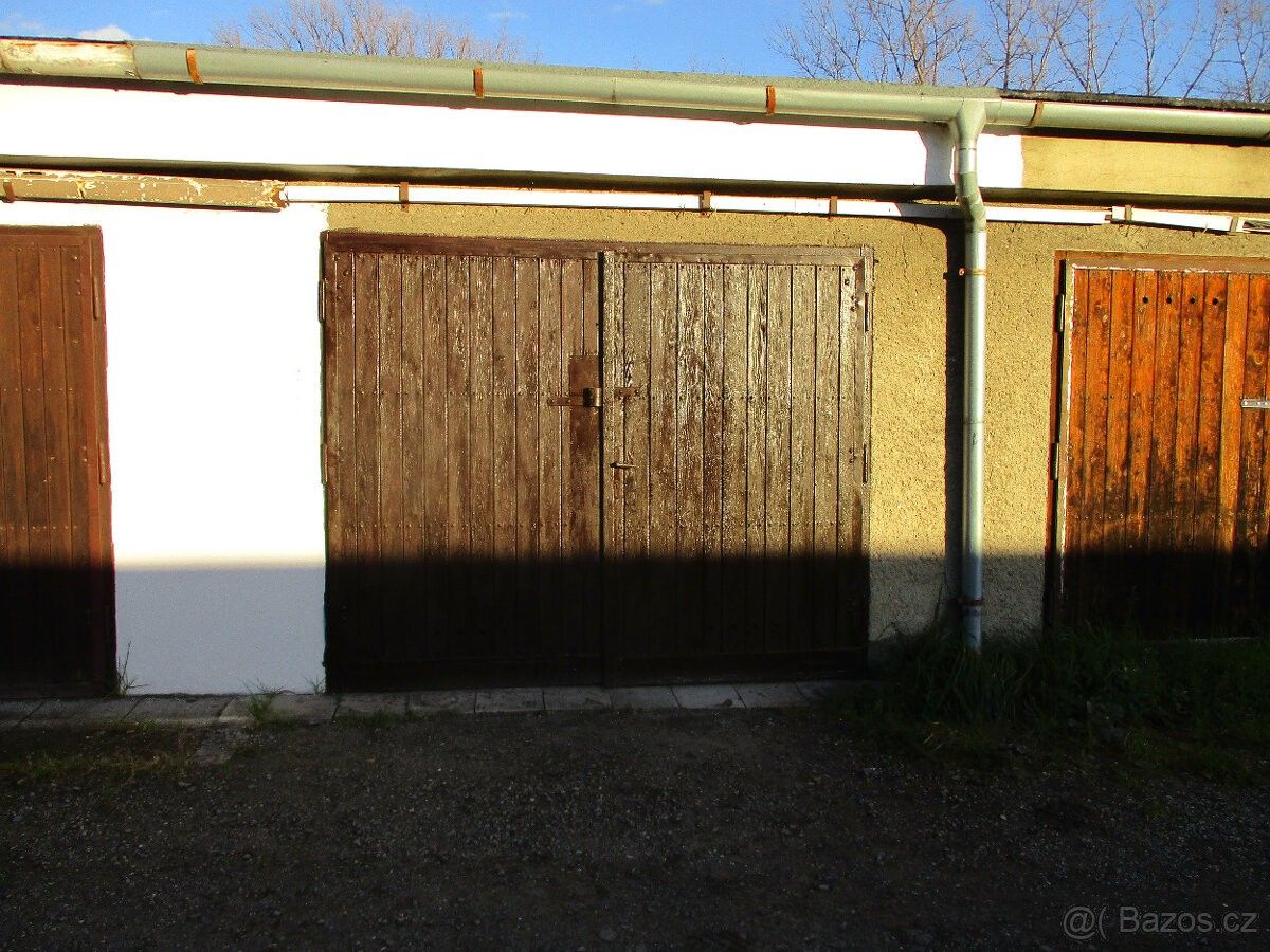Garáže, Opava, 746 01 - 1