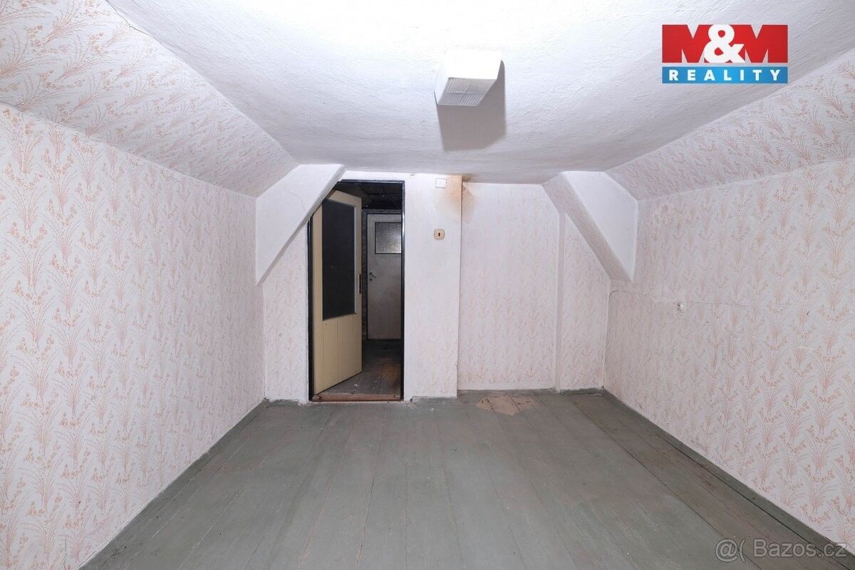 Prodej rodinný dům - Ostrov nad Ohří, 363 01