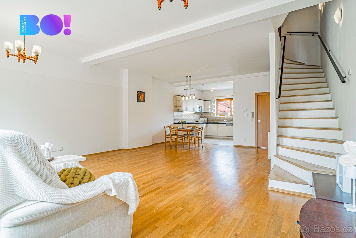 Prodej rodinný dům - Praha, 182 00