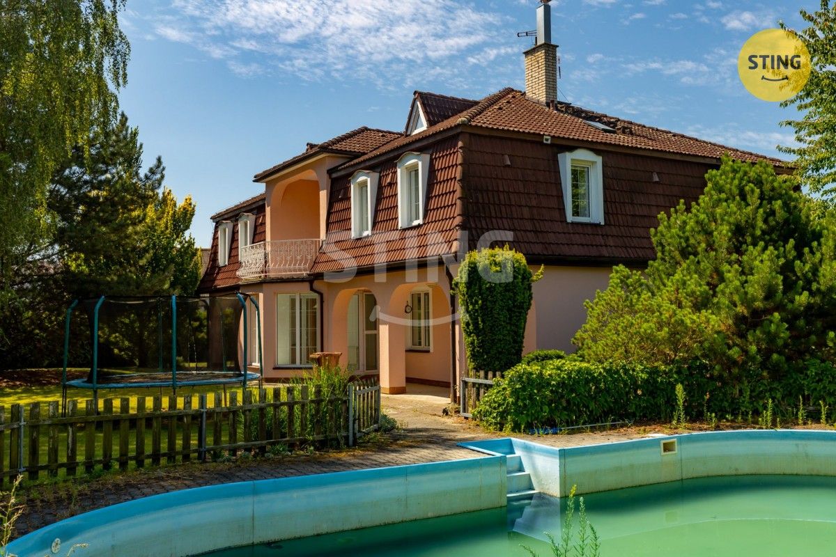 Vila · 407 m² · Dolní Benešov - 1