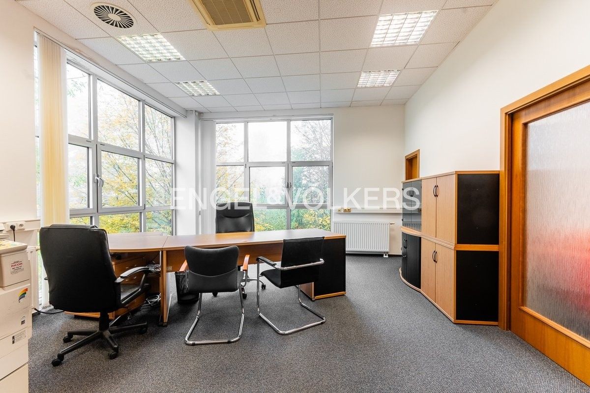 Sklad · 4 913 m² · Teslova 1171, Plzeň Skvrňany - 3