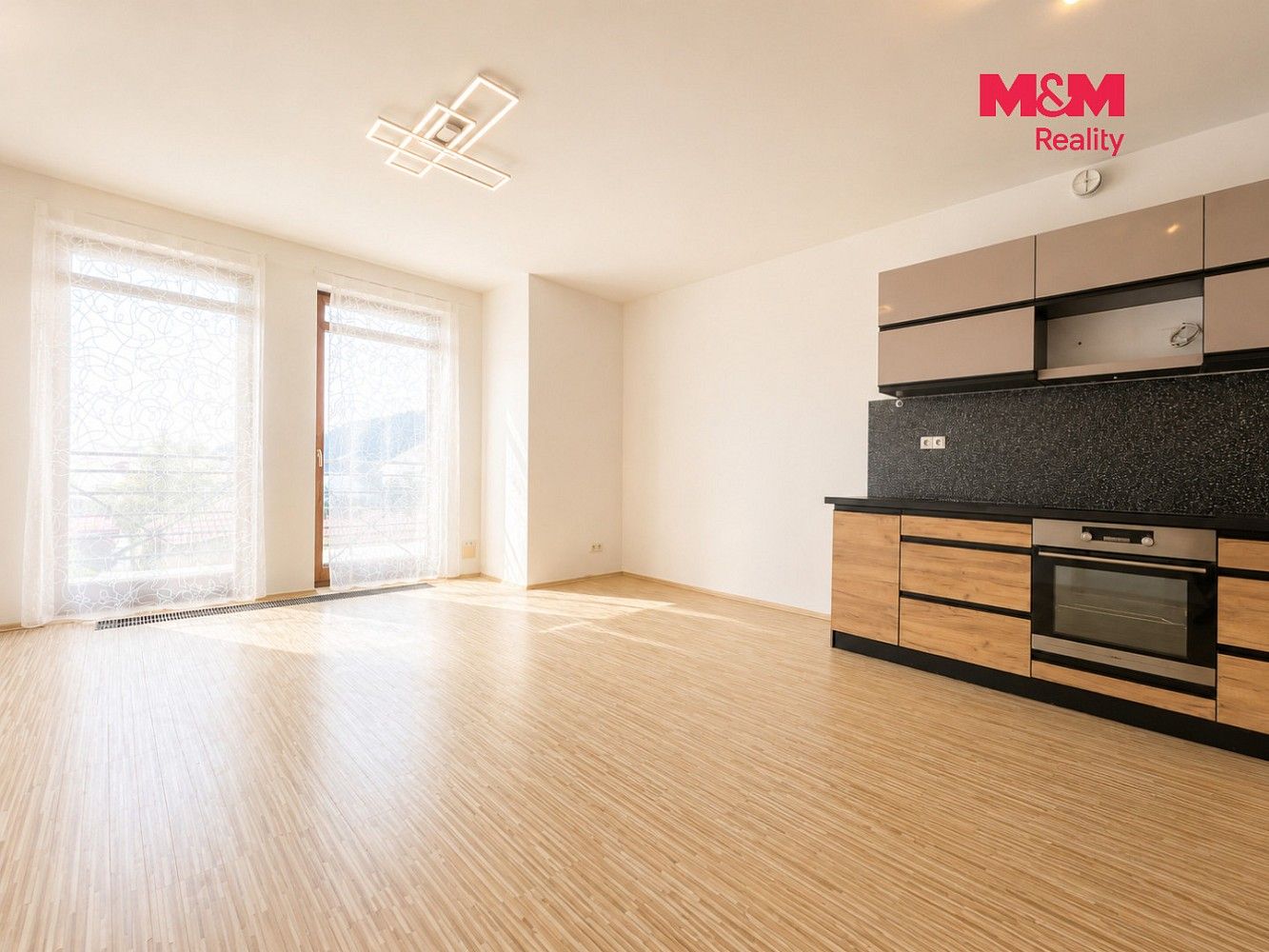 Byt 3+kk · 75 m² · Polní, Veleň - Mírovice, okres Praha-východ - 3