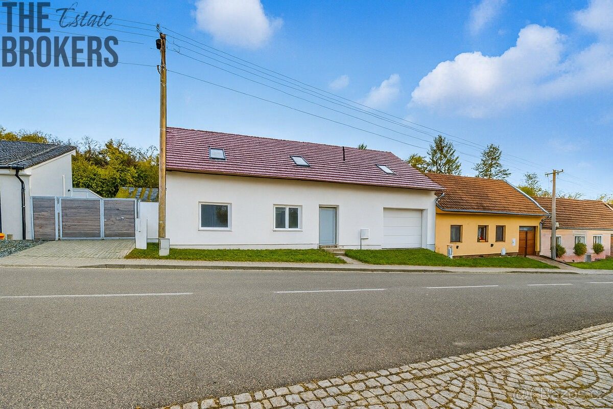 Rodinné domy, Lovčice u Kyjova, 696 39