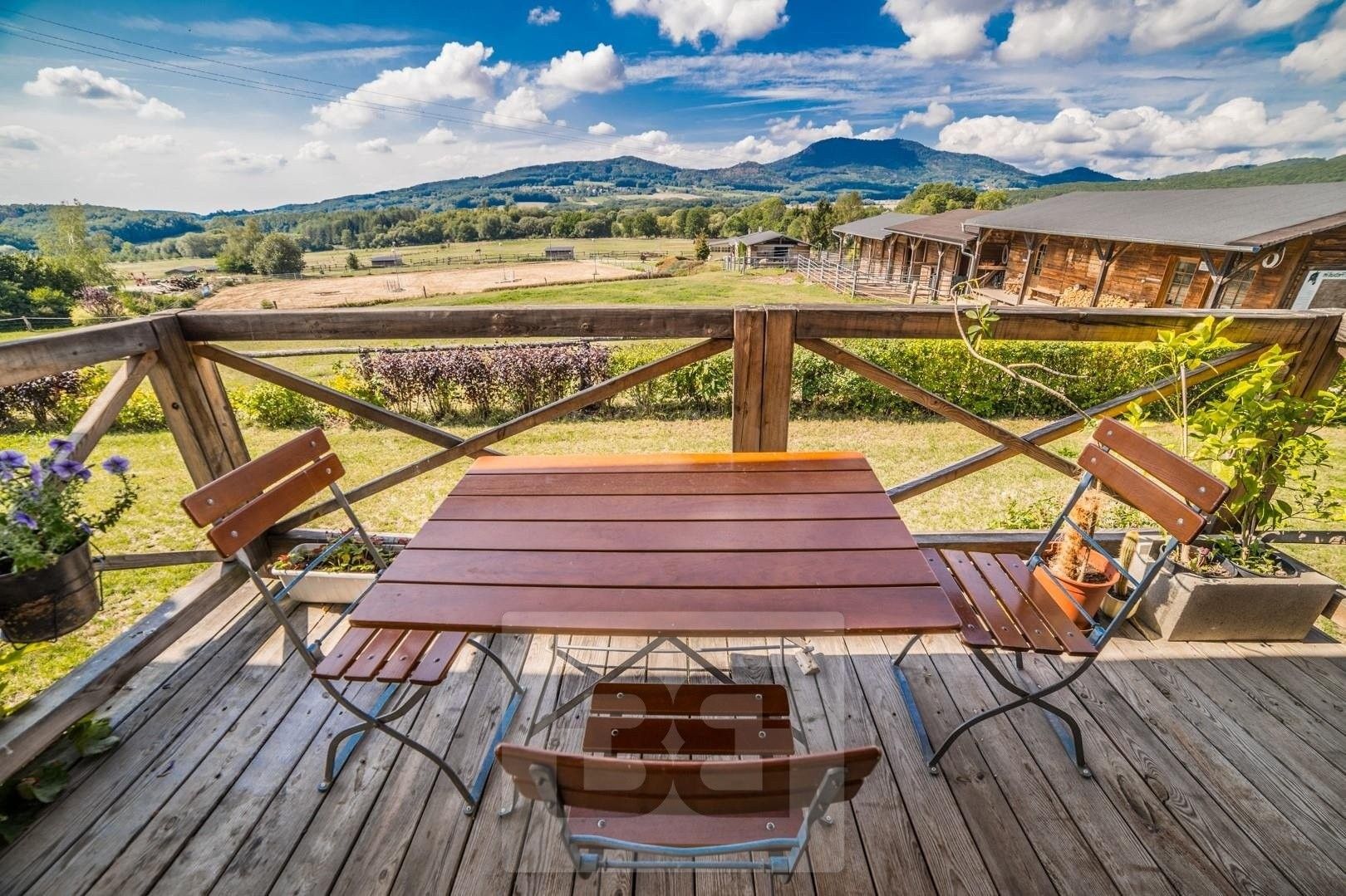 Prodej rodinný dům - Malečov, 400 m²