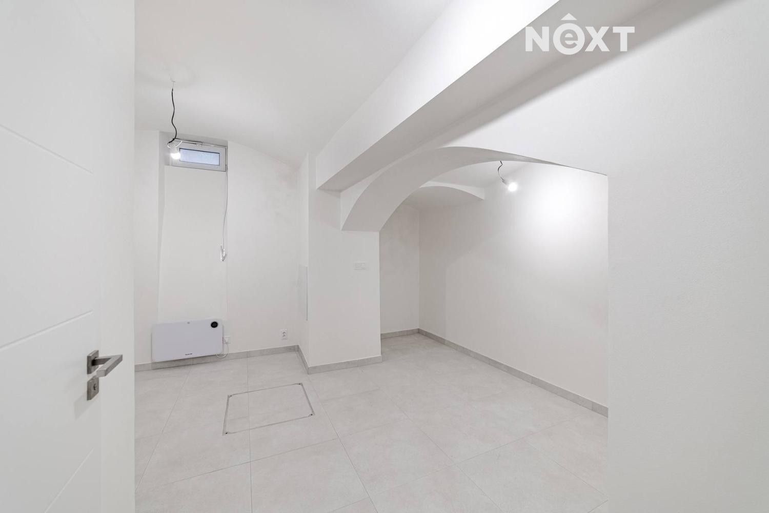 Prodej byt 1+kk - Kolmá 597, Praha Vysočany, 23 m² - 2