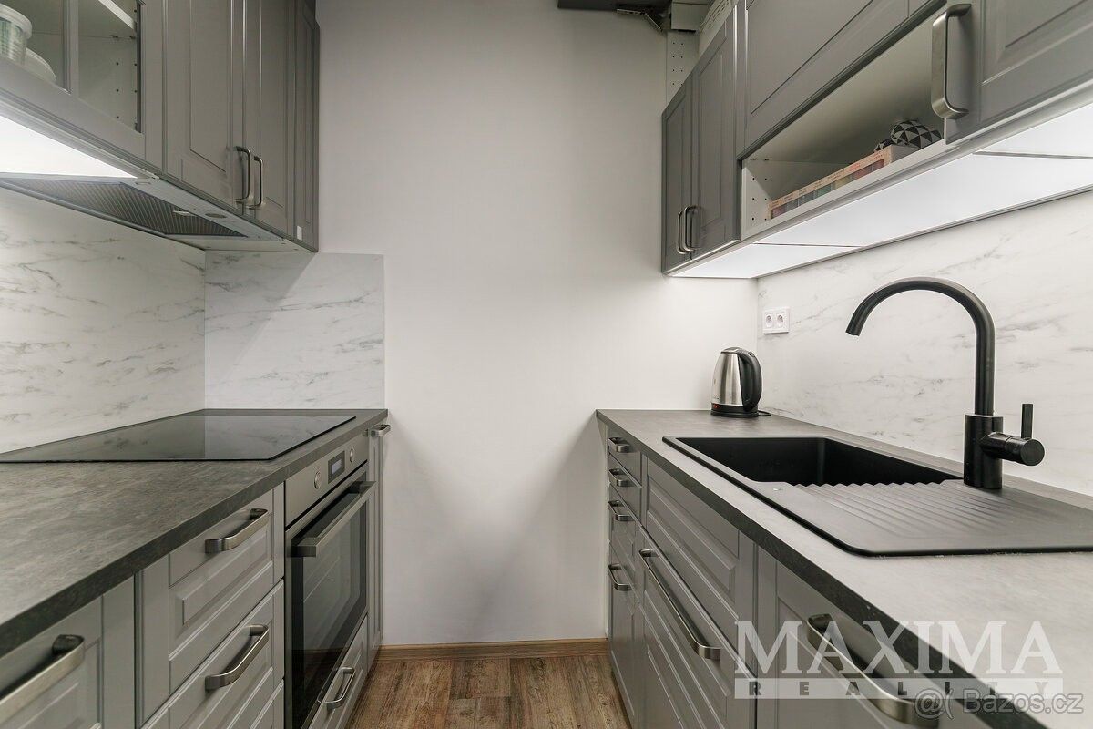 Prodej byt - Praha, 100 00