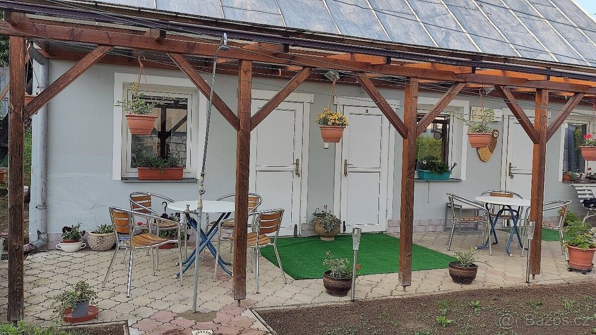 Chaty, Vranov nad Dyjí, 671 03 - 1