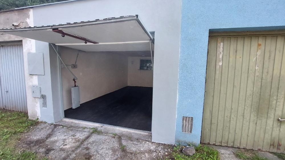 Garáž · Benešov nad Ploučnicí, 407 22 - 4