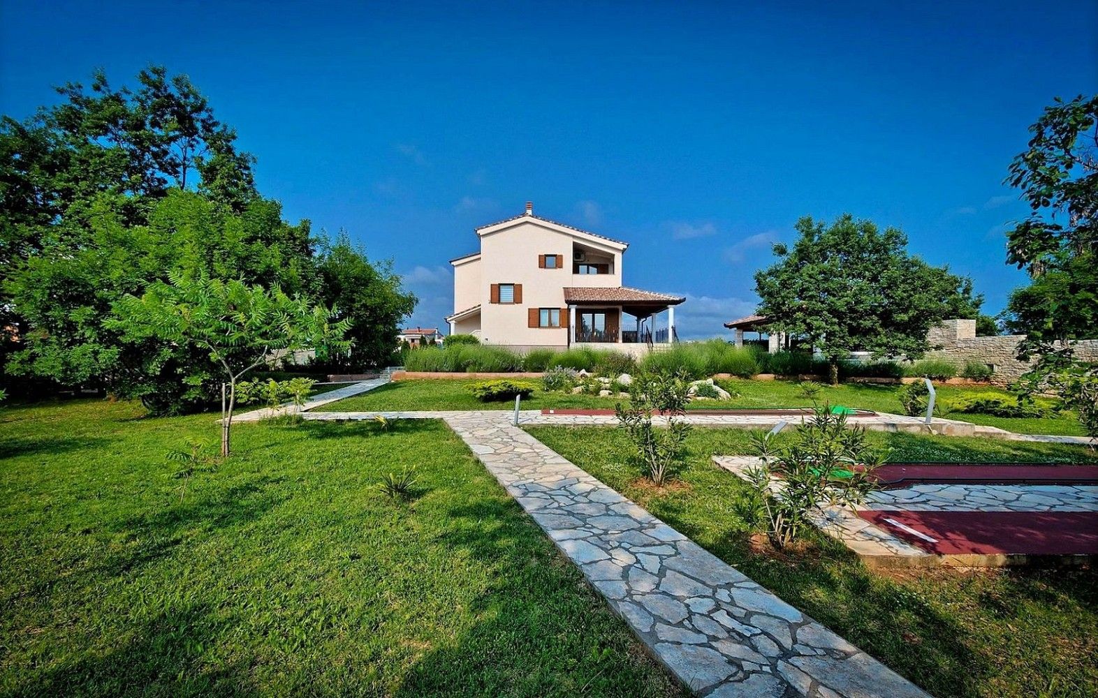 Rodinný dům, 294 m²