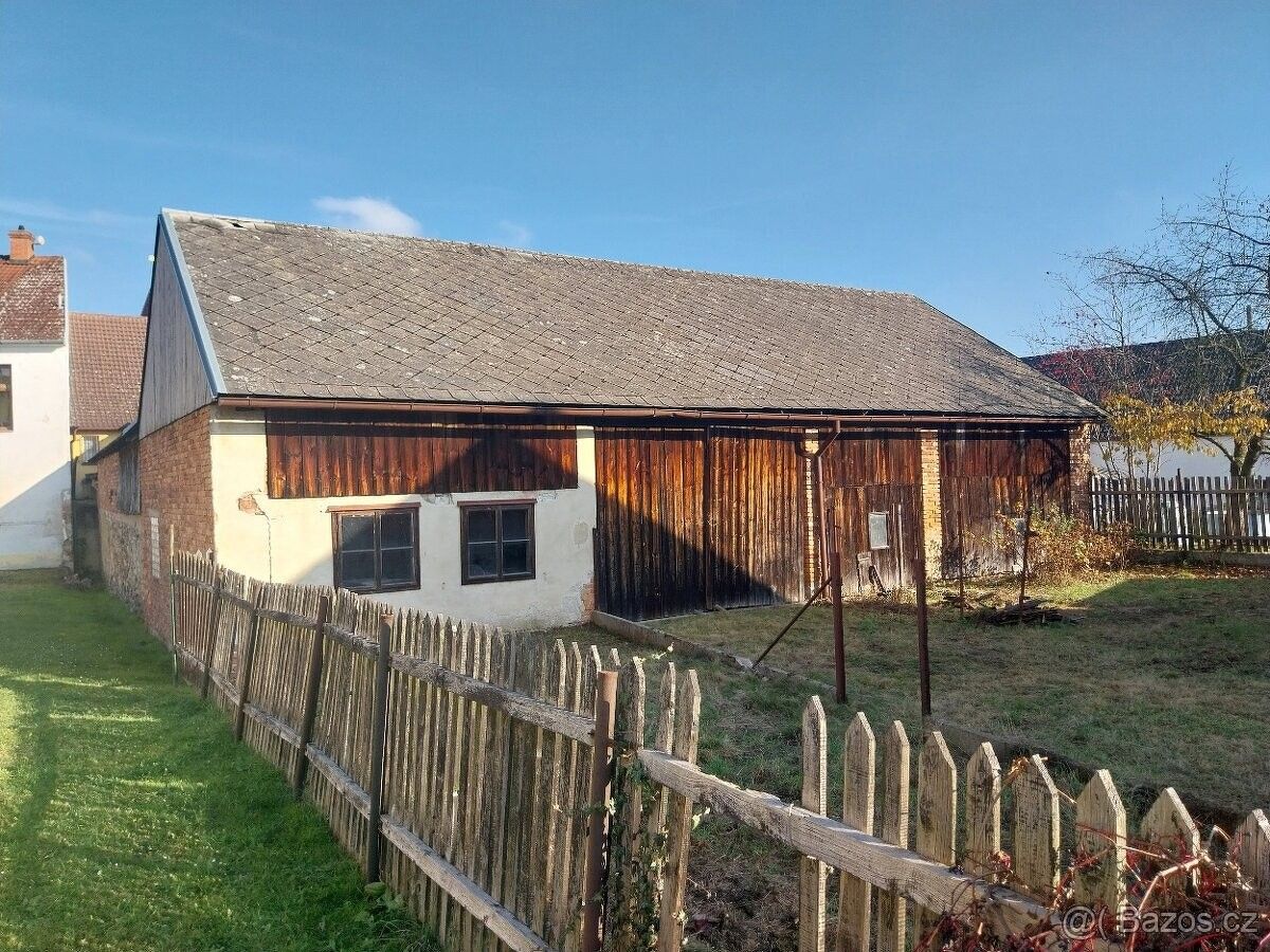 Rodinné domy, Dubné, 373 84