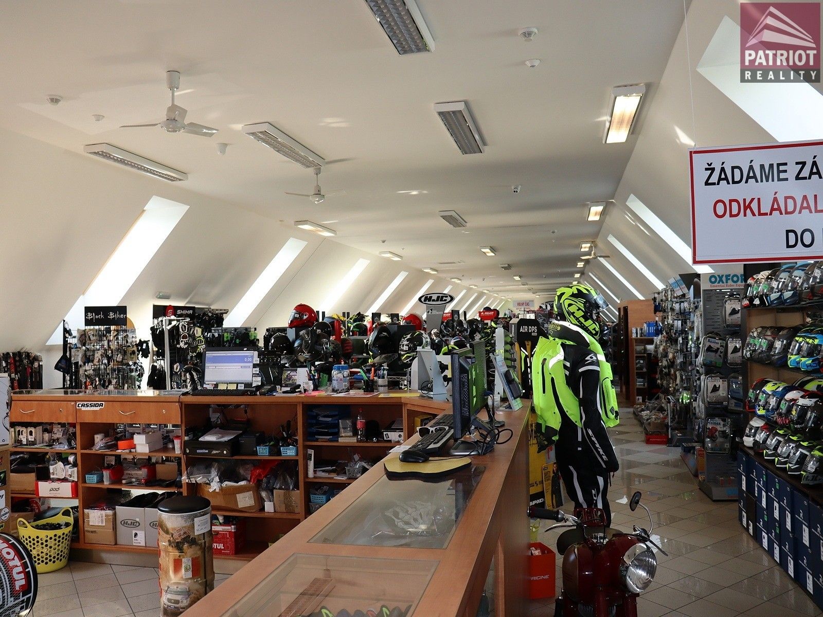 Pronájem obchodní prostory - Holice, Olomouc, 300 m²