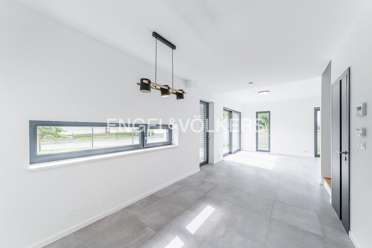 Pronájem rodinný dům - Na Hutmance, Praha, 226 m²