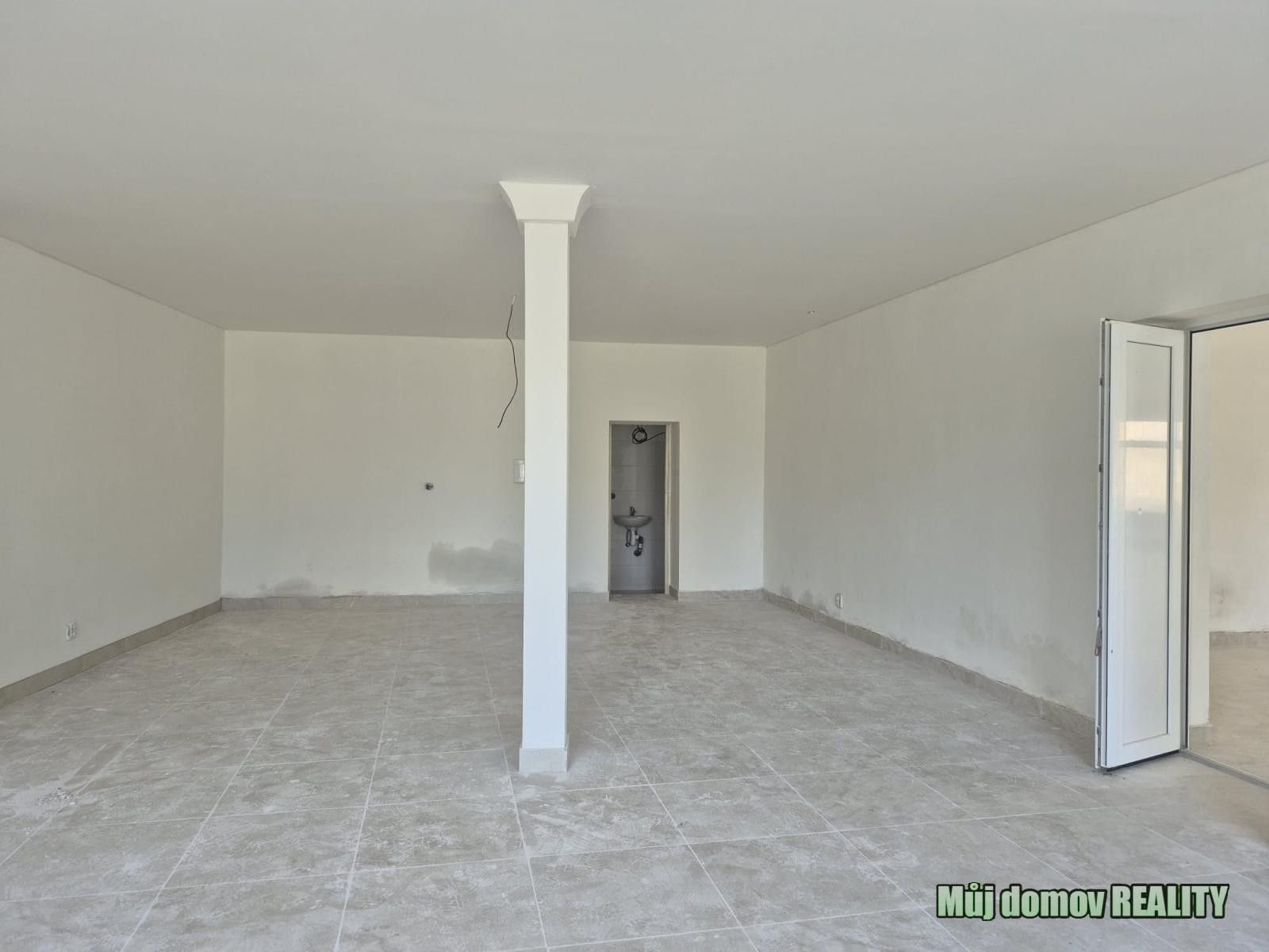 Obchodní prostory · 300 m² · Husitské náměstí, Žatec - 3