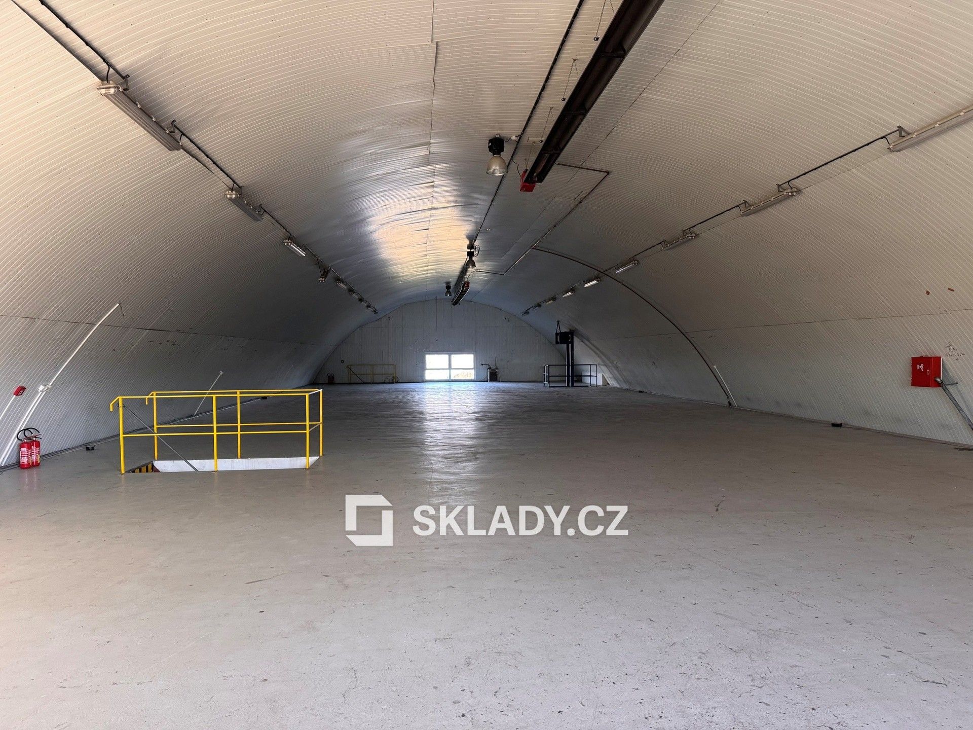Pronájem sklad - Slaný, 1 529 m² - 5