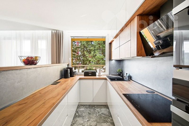 Prodej byt 3+kk - Nová, Mníšek pod Brdy, okres Praha-západ, 82 m² - 5