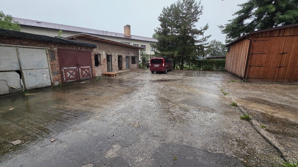 Garáže, Česká Lípa, 470 01