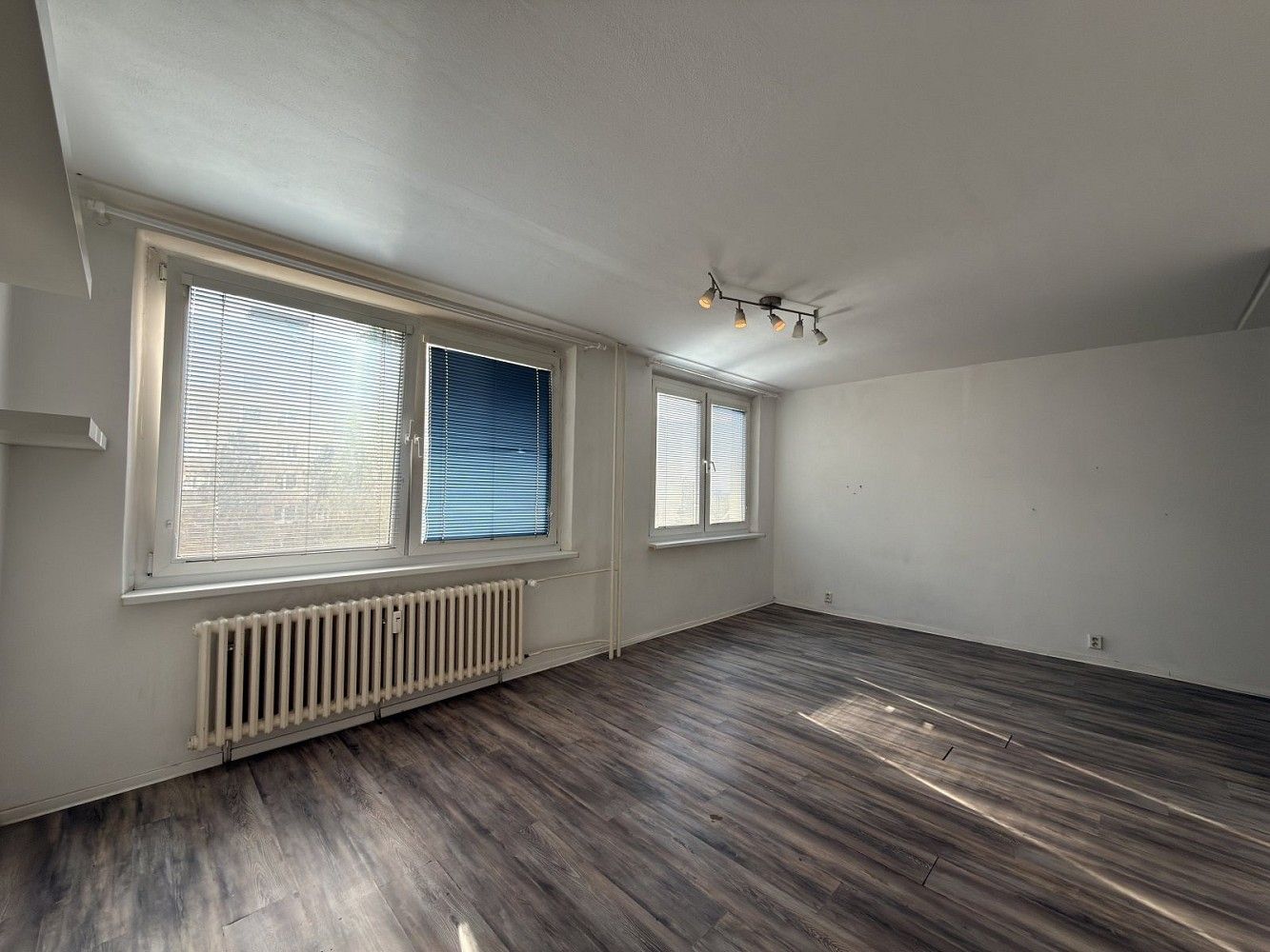 Prodej byt 1+kk - Kpt. Jaroše, Most, 34 m² - 2