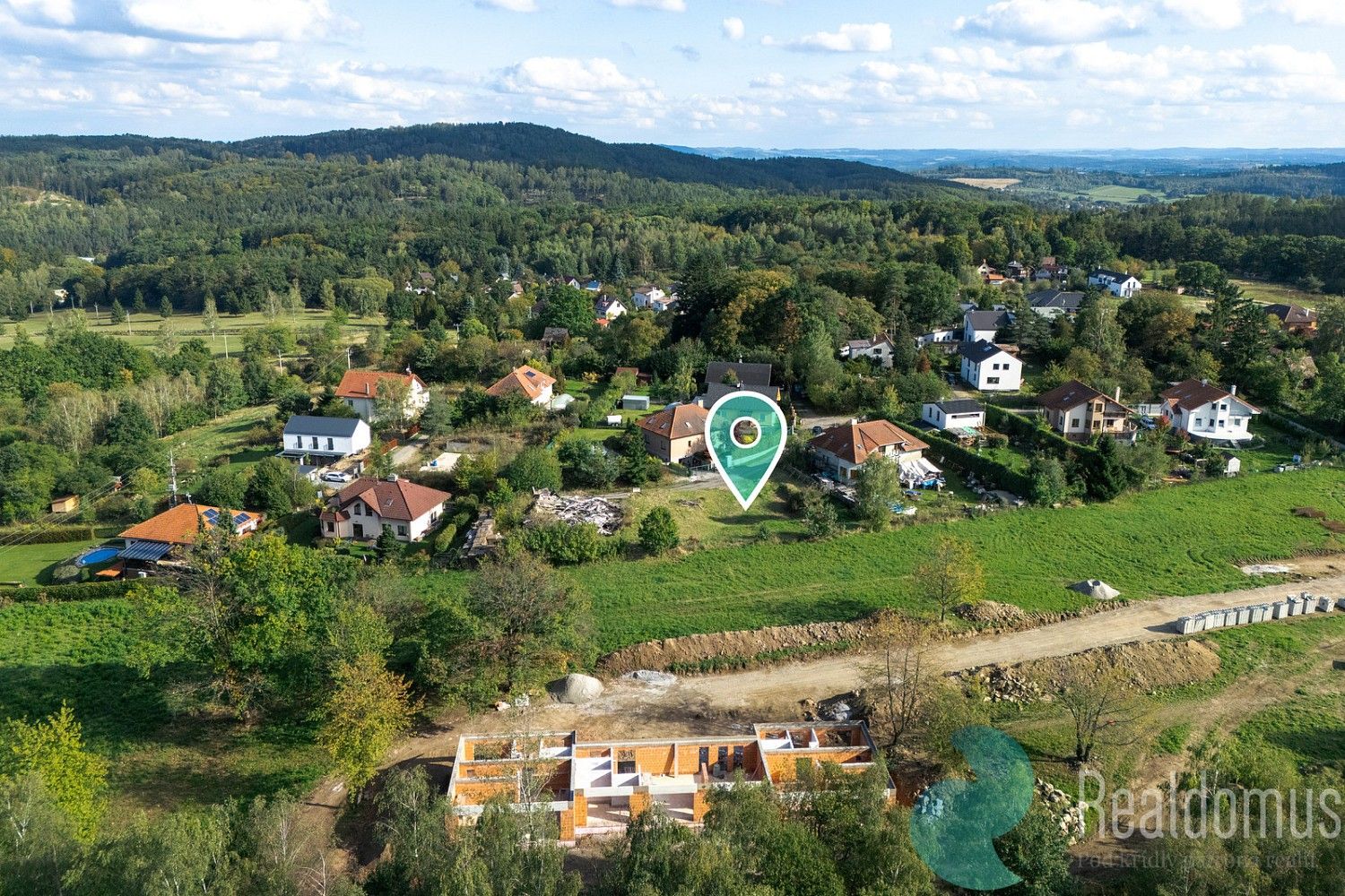 Pozemky pro bydlení, Kamenice, okres Praha-východ, Středočeský kraj - 1