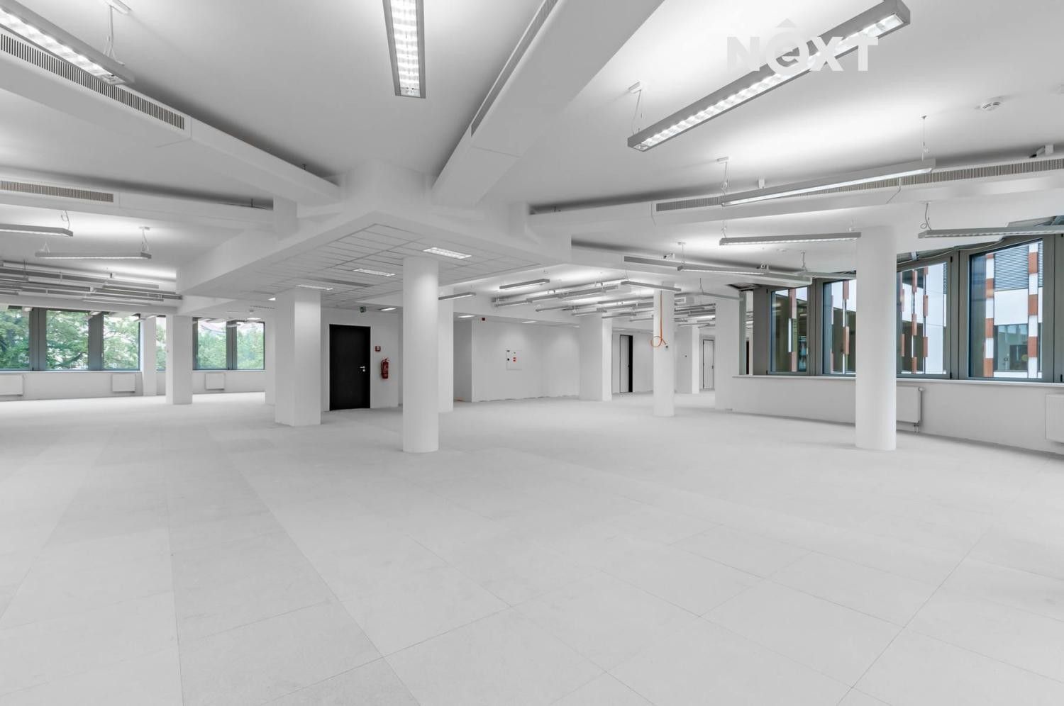 Pronájem kancelář - Lomnického, Praha, 208 m²