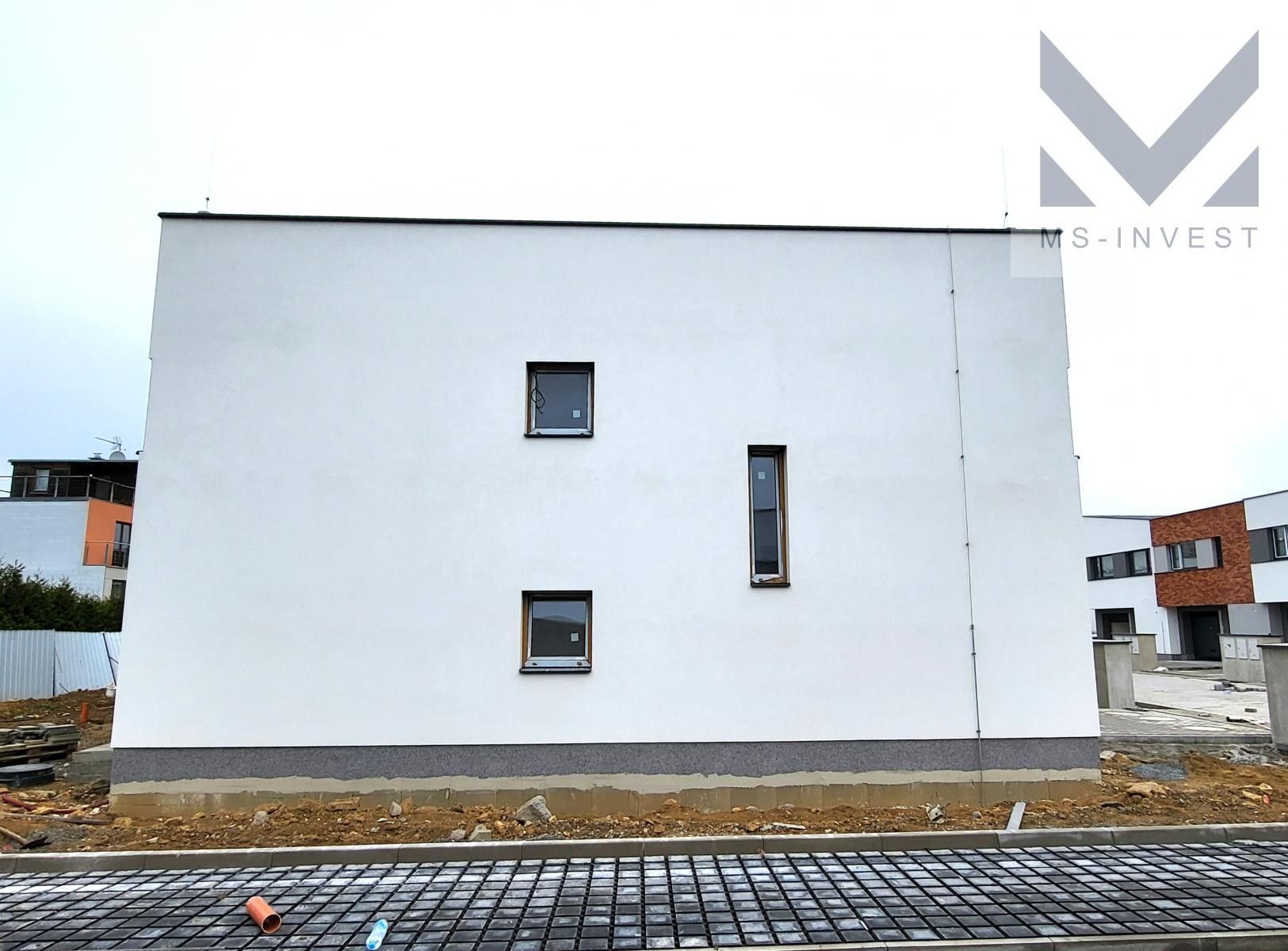 Prodej rodinný dům - Trabantská, Praha, 143 m²