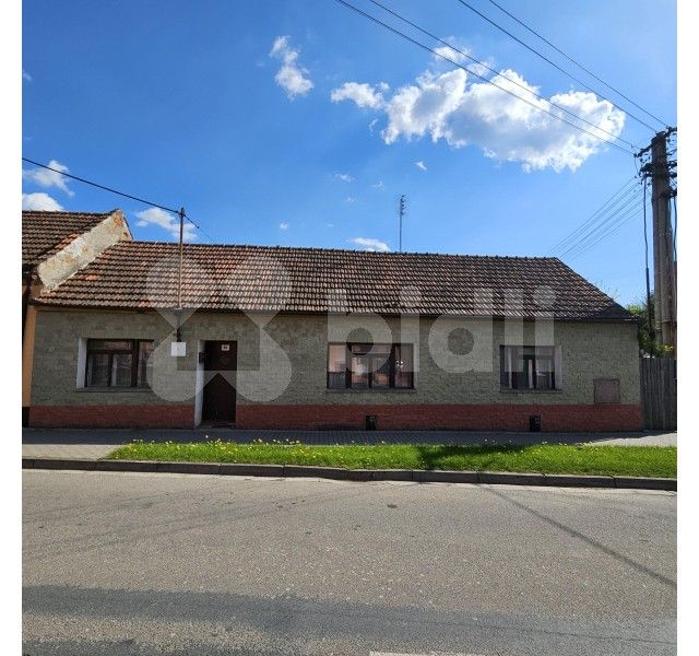 Prodej rodinný dům - Nové, Hvězdlice, 72 m²