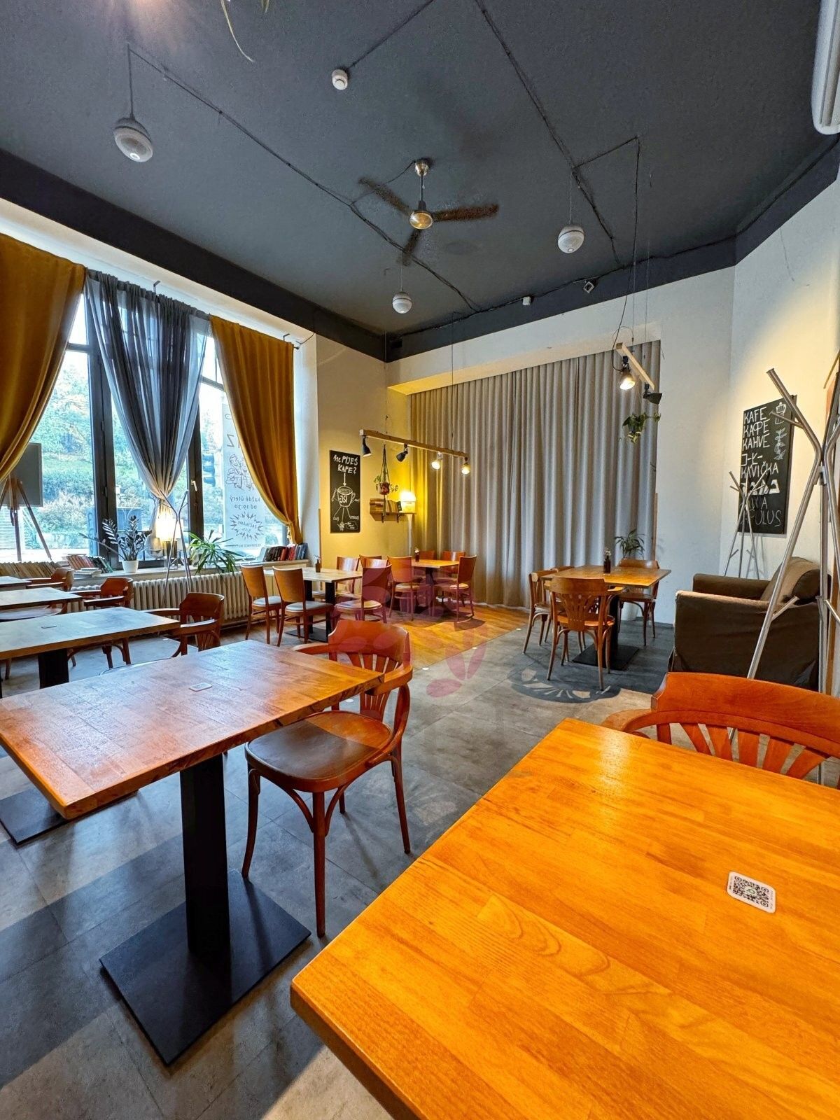 Restaurace, Sokolovská, Praha, 210 m²