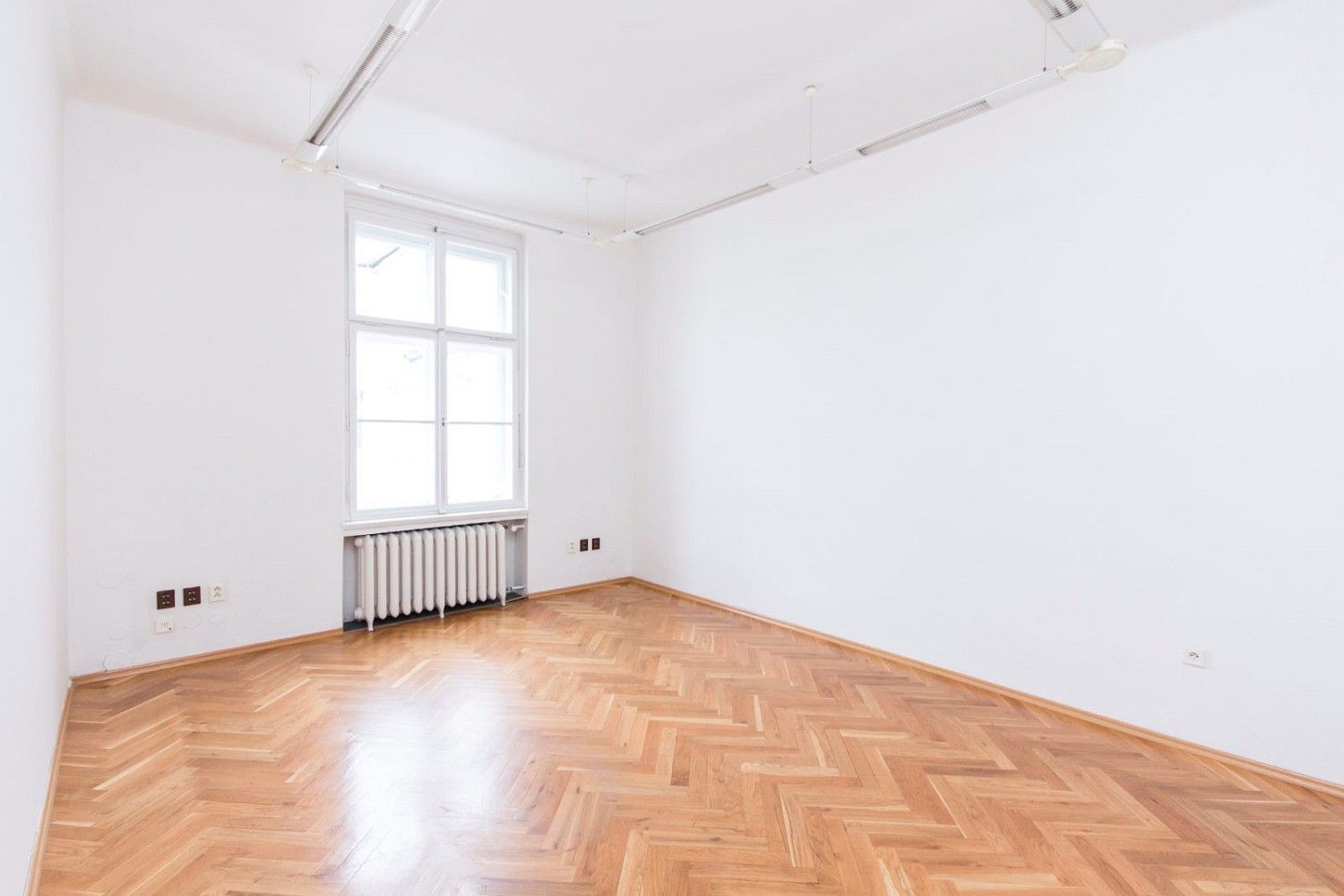 Kancelář · 53 m² · Praha - 3