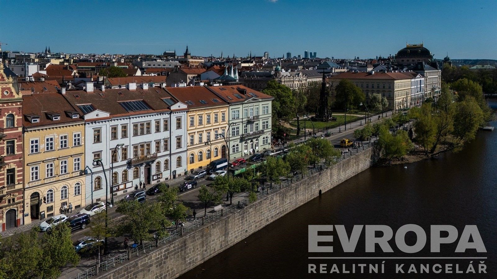 Prodej byt 2+kk - Smetanovo nábřeží 325, Praha Staré Město, 77 m² - 5