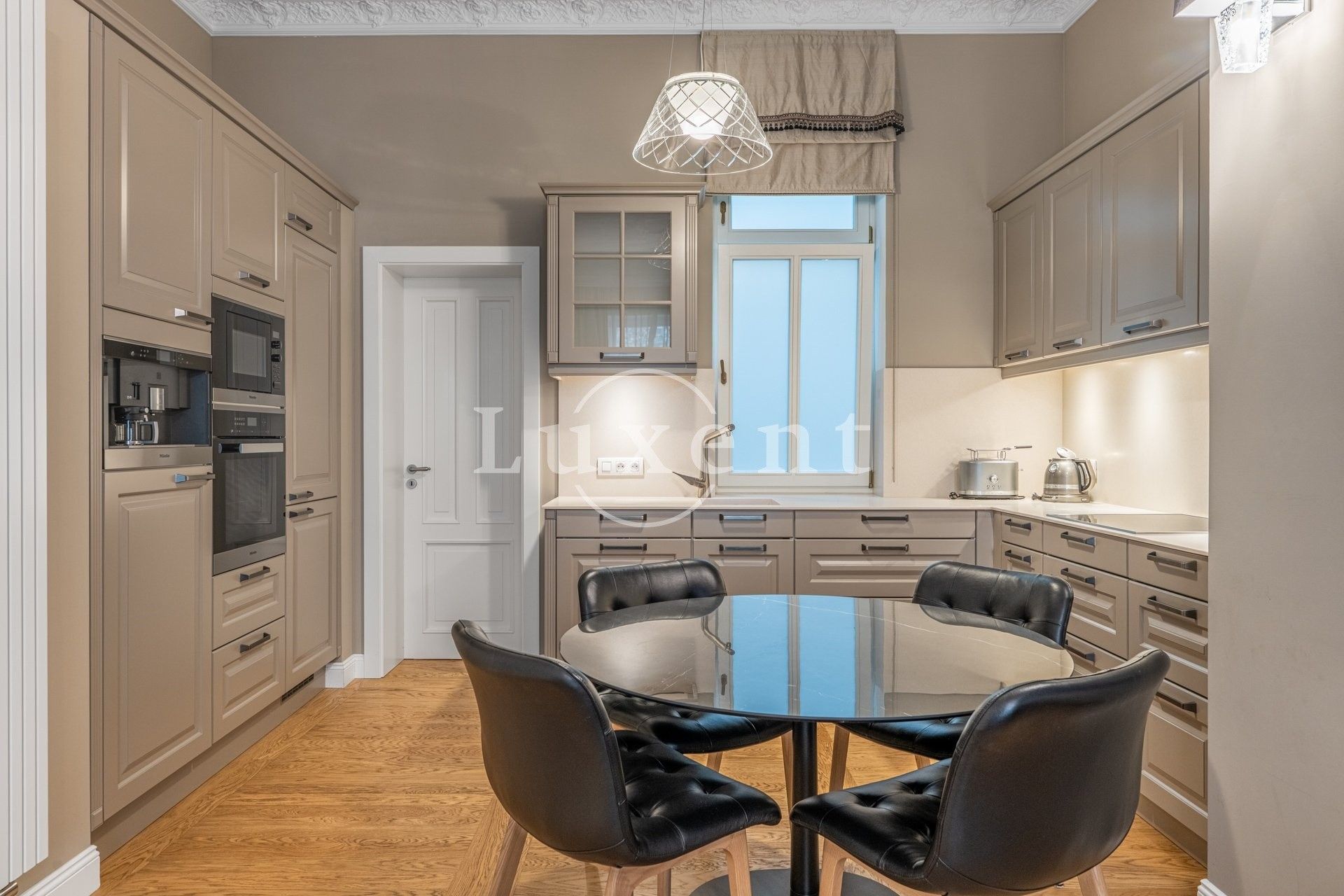 Byt 2+kk · 62 m² · Vřídelní 83, Karlovy Vary - 4