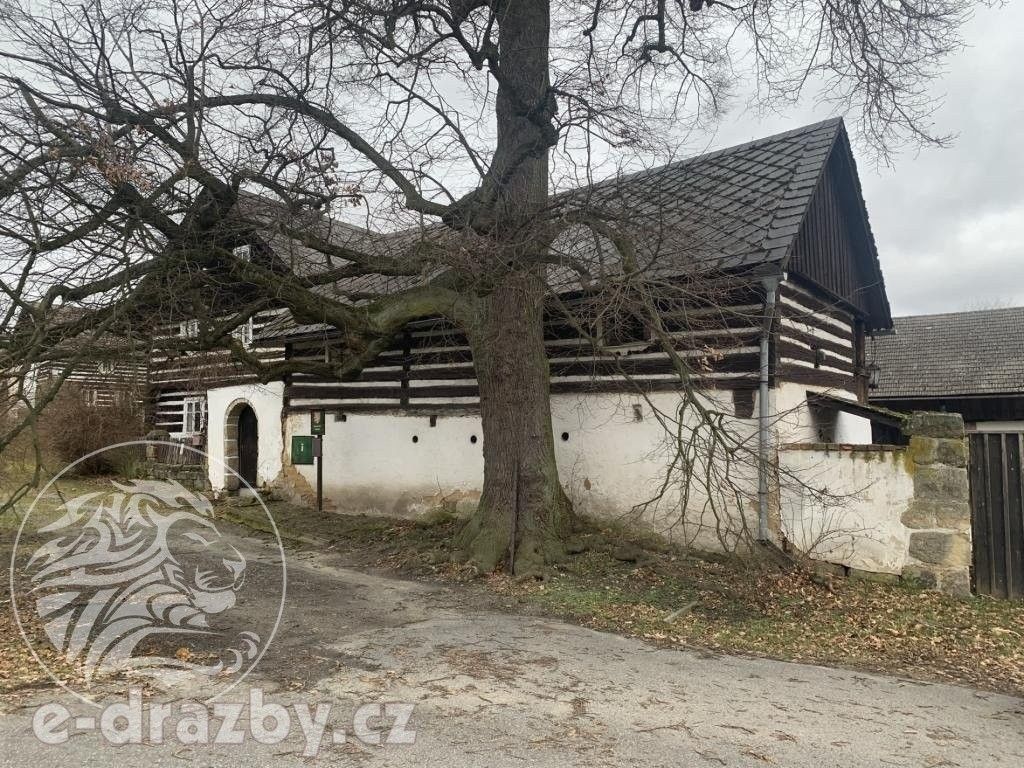 Rodinné domy, Nosálov, 285 m²