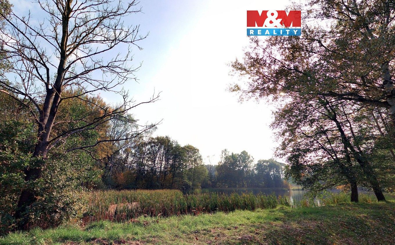 Louka, 7 011 m²