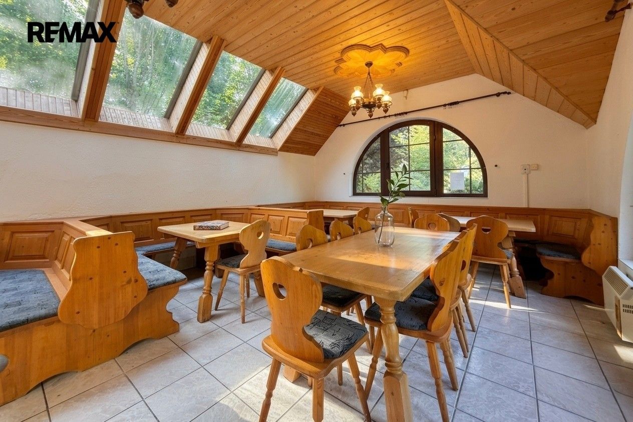 Prodej ubytovací zařízení - 1. máje 595, Vimperk II, 450 m² - 5