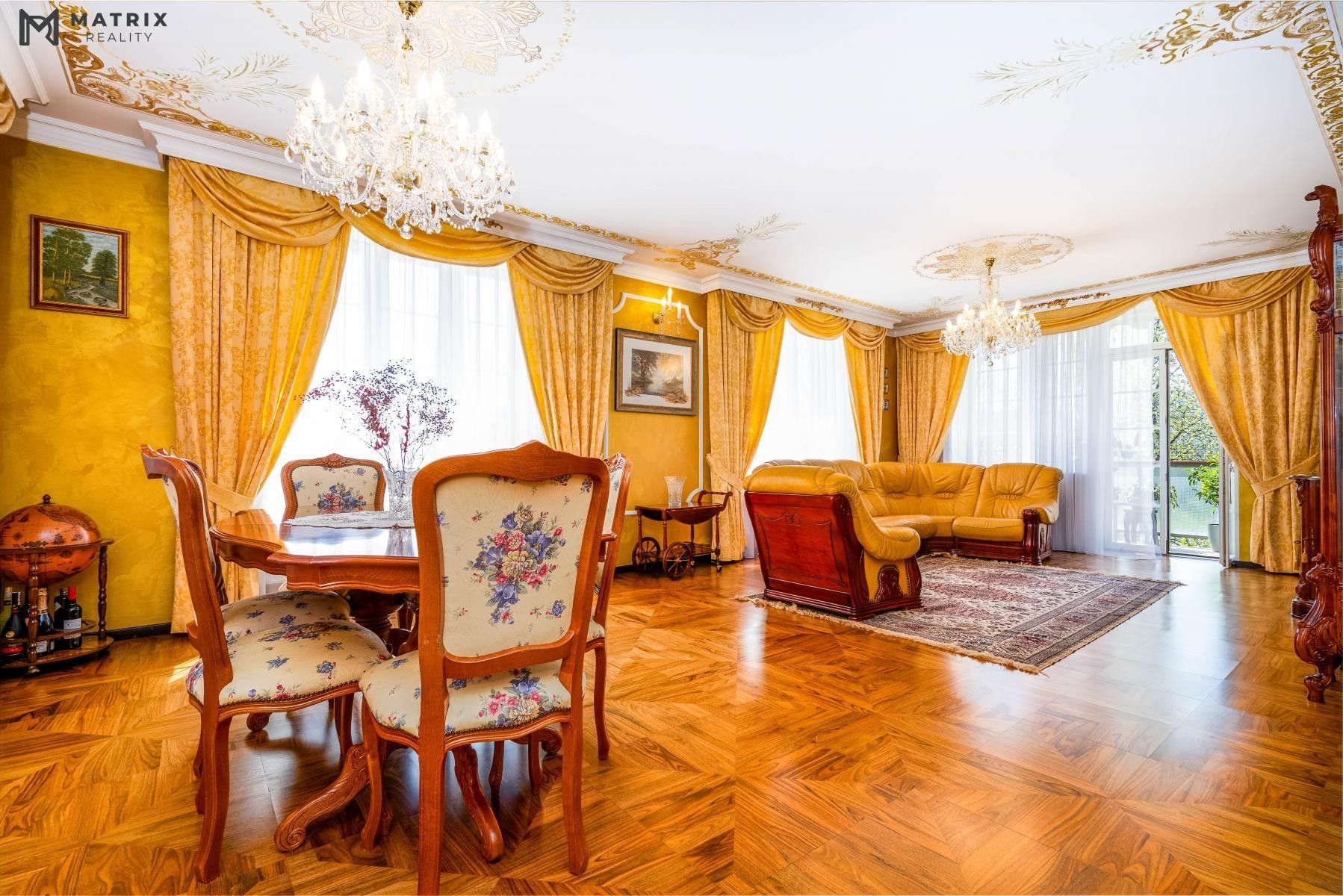 Byt 5+1 · 173 m² · Pláničkova, Praha - 3