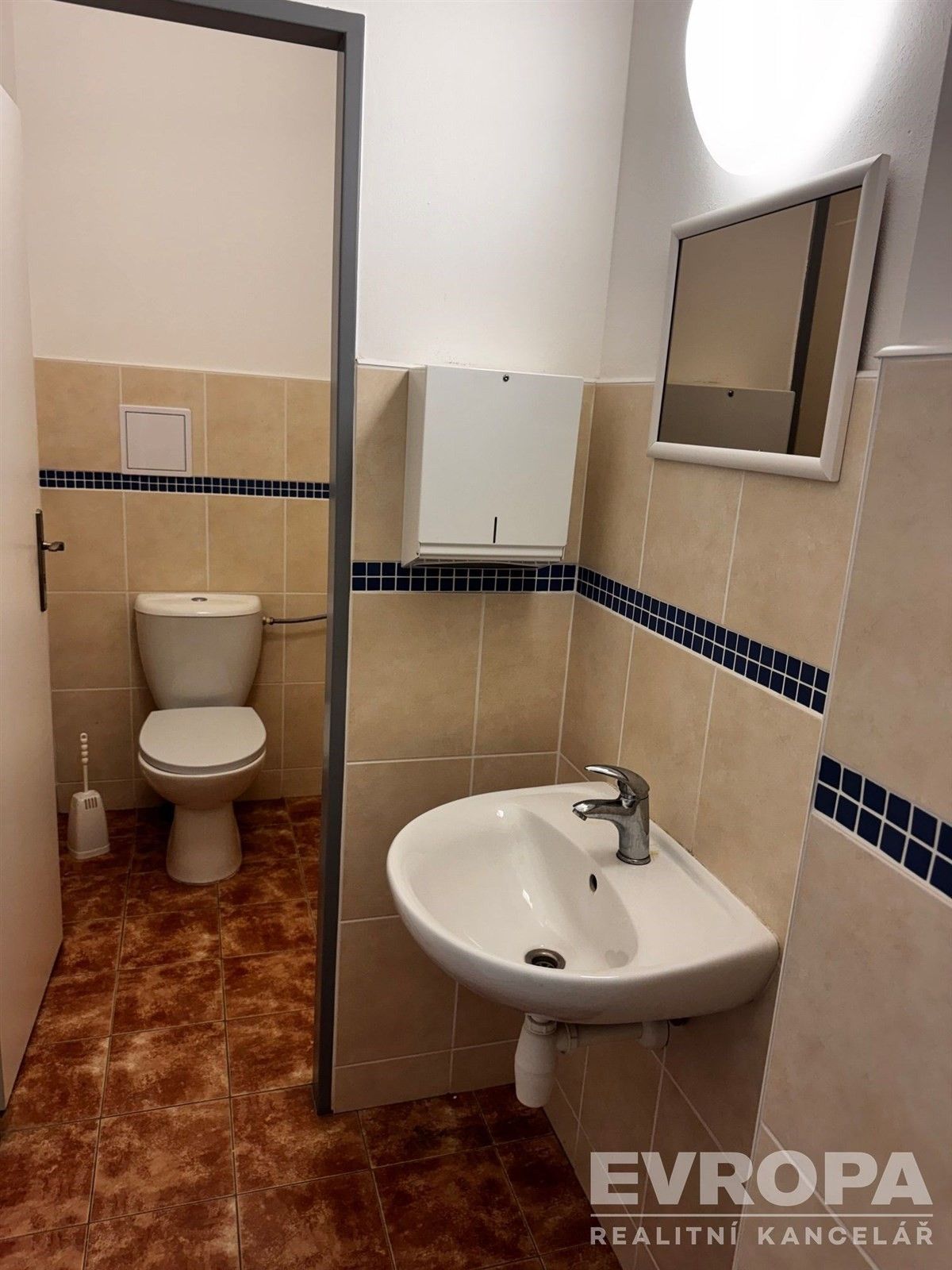Pronájem kancelář - Komenského 4847, Jablonec nad Nisou, 27 m² - 5