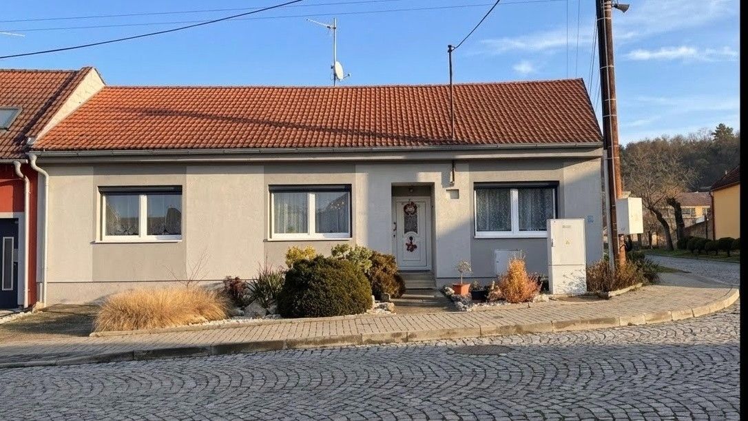 Prodej rodinný dům - Želetice u Kyjova, 696 37