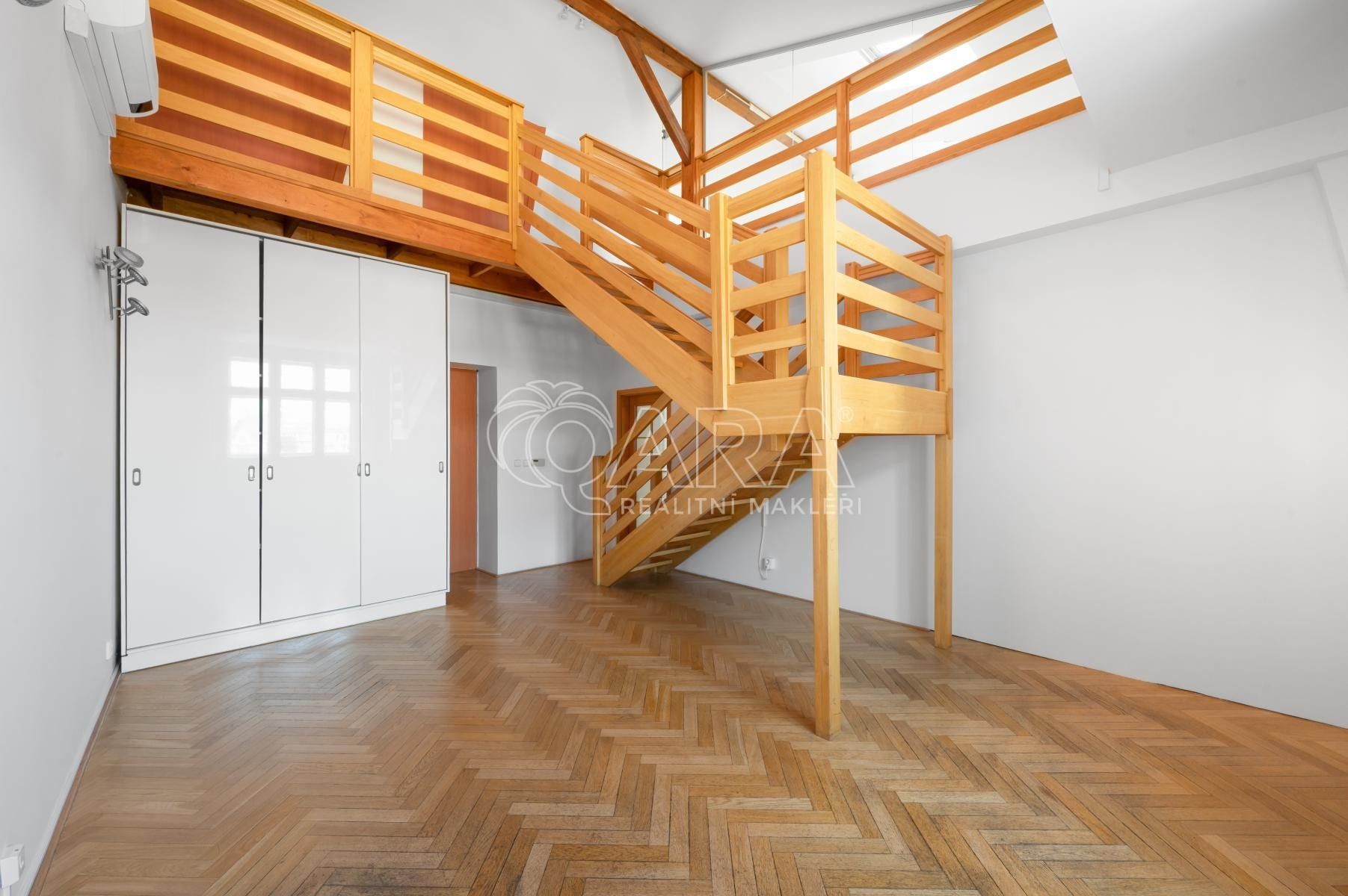 Pronájem byt - Vodičkova  , Praha Nové Město, 184 m² - 5