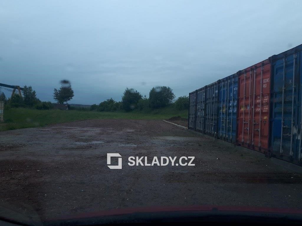 Sklady, Nelahozeves, 28 m²