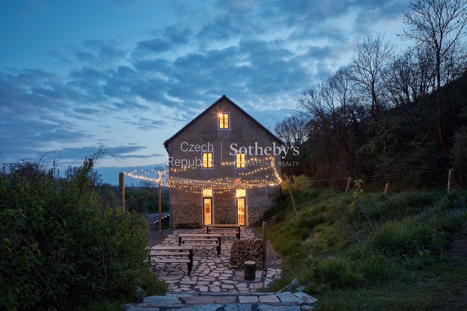 Rodinné domy, Brzánky, okres Litoměřice, 380 m² - 2
