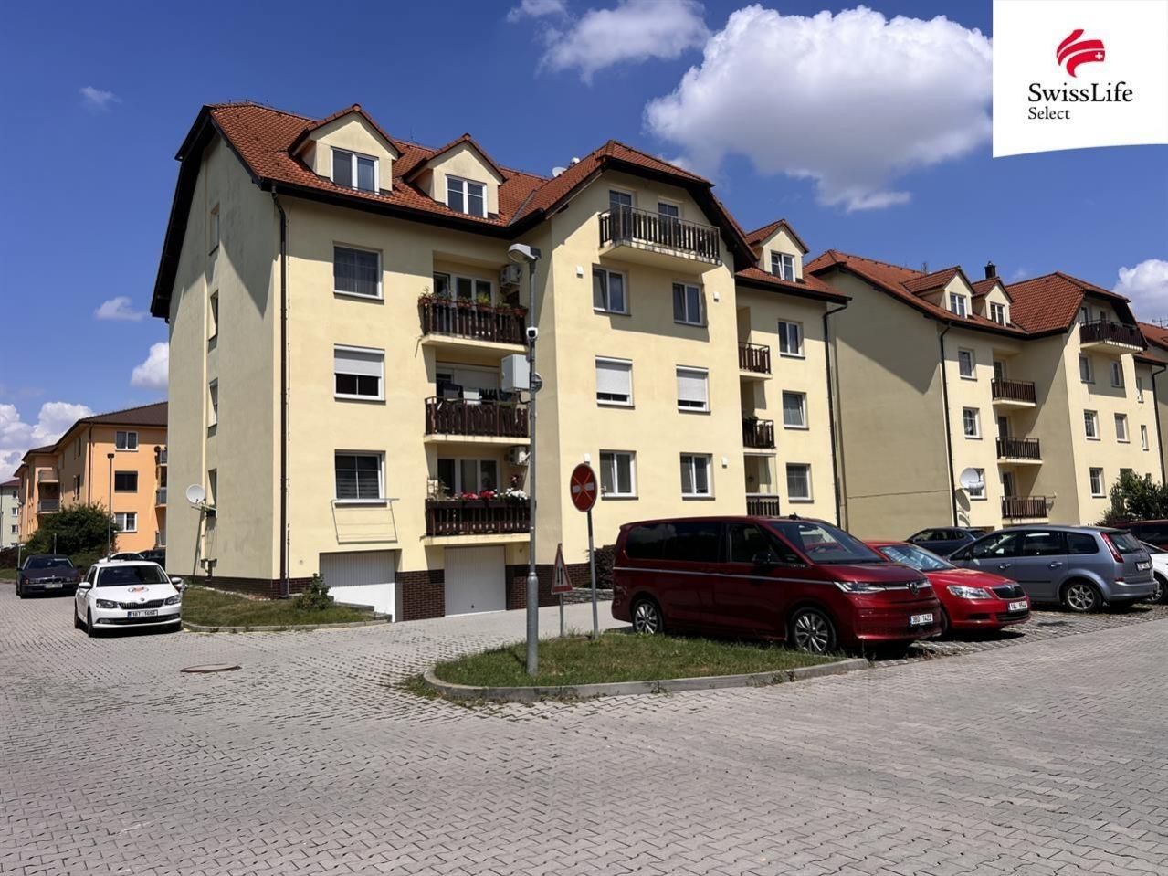 Byt 4+1 · 100 m² · Žlutá  , Chrášťany - 3