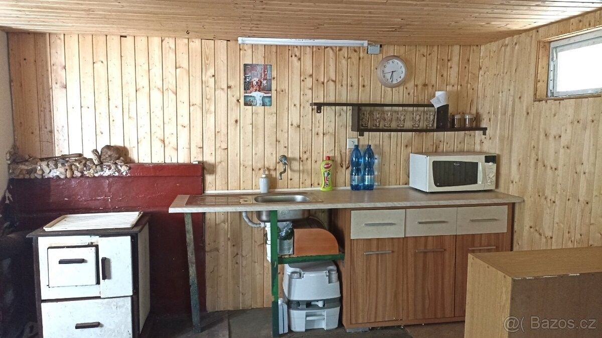 Prodej chata - Ochoz u Brna, 664 02