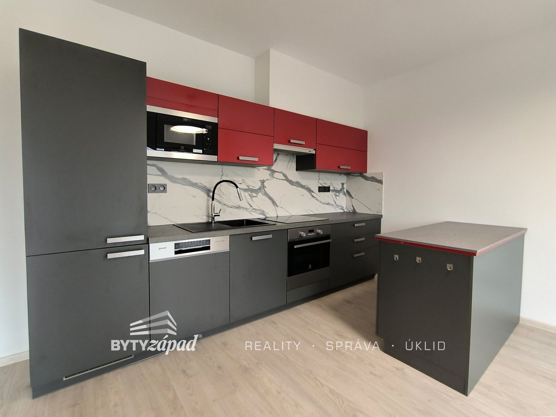 Pronájem byt 2+kk - Pilařská, Plzeň, 42 m²