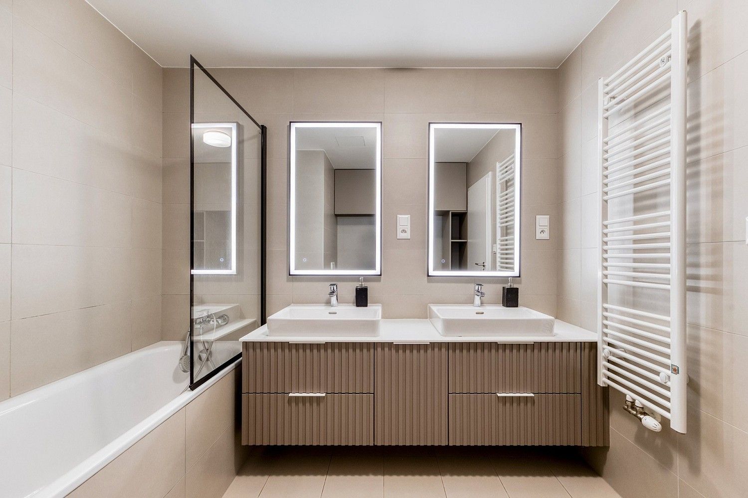 Byt 4+kk · 103 m² · Praha - Vysočany, okres Praha 9, Hlavní město Praha - 4